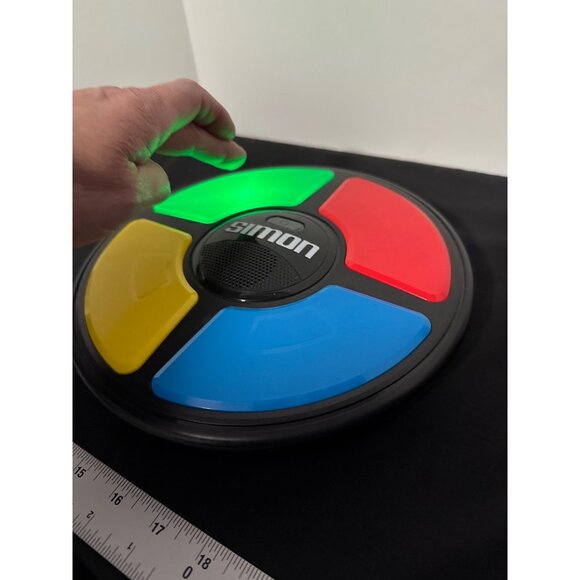 2015 Hasbro Simon Classic Electronic Memory Game Tested Working - Picture 3 of 7